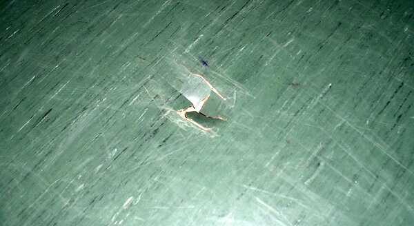 asbesthaltige Bodenbeläge und Floor-Flex-Platten | © CRB Analyse Service GmbH